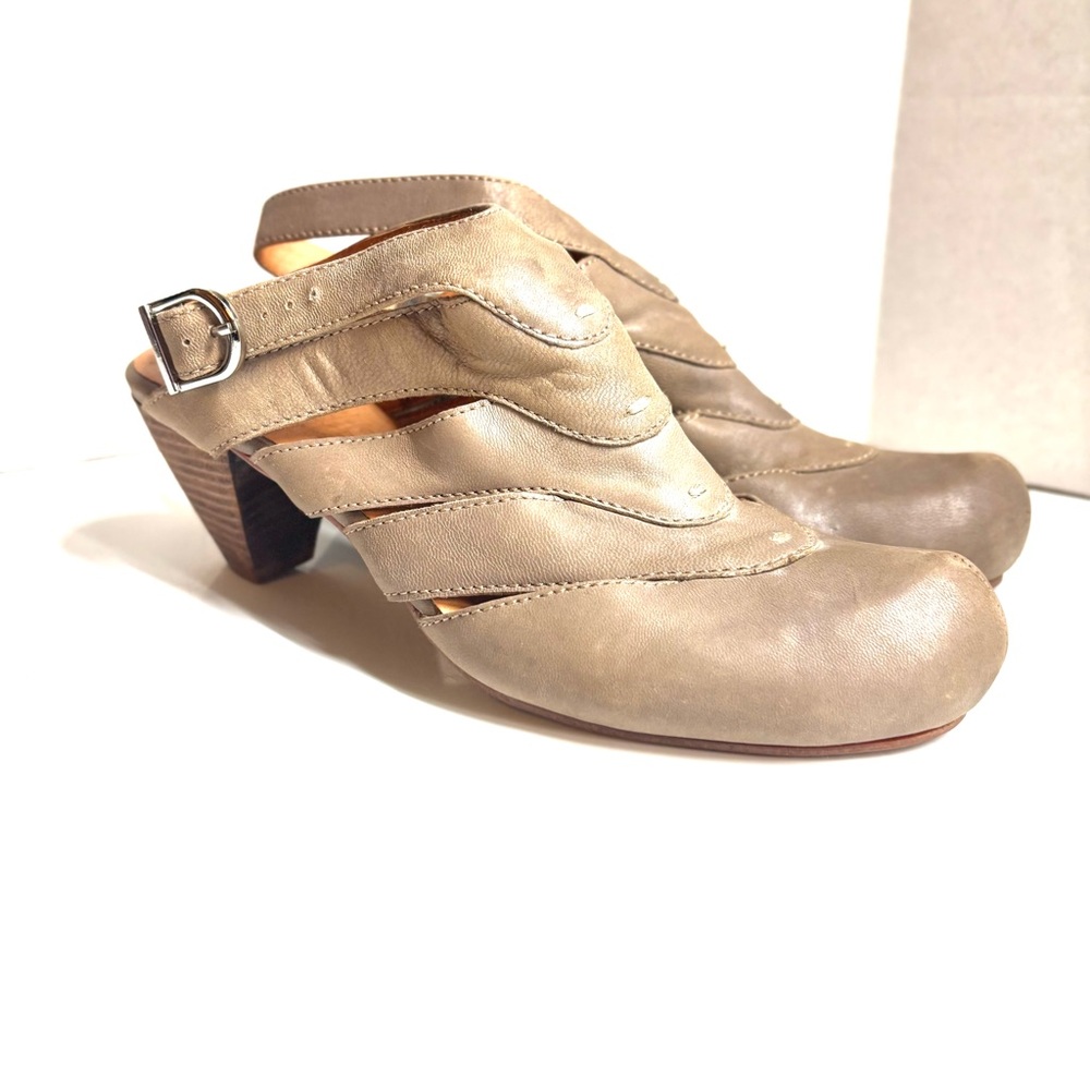 Sachelle Women's Heel Slide Cut Out Leather Slingbacks Shoes Taupe Suze 8.5